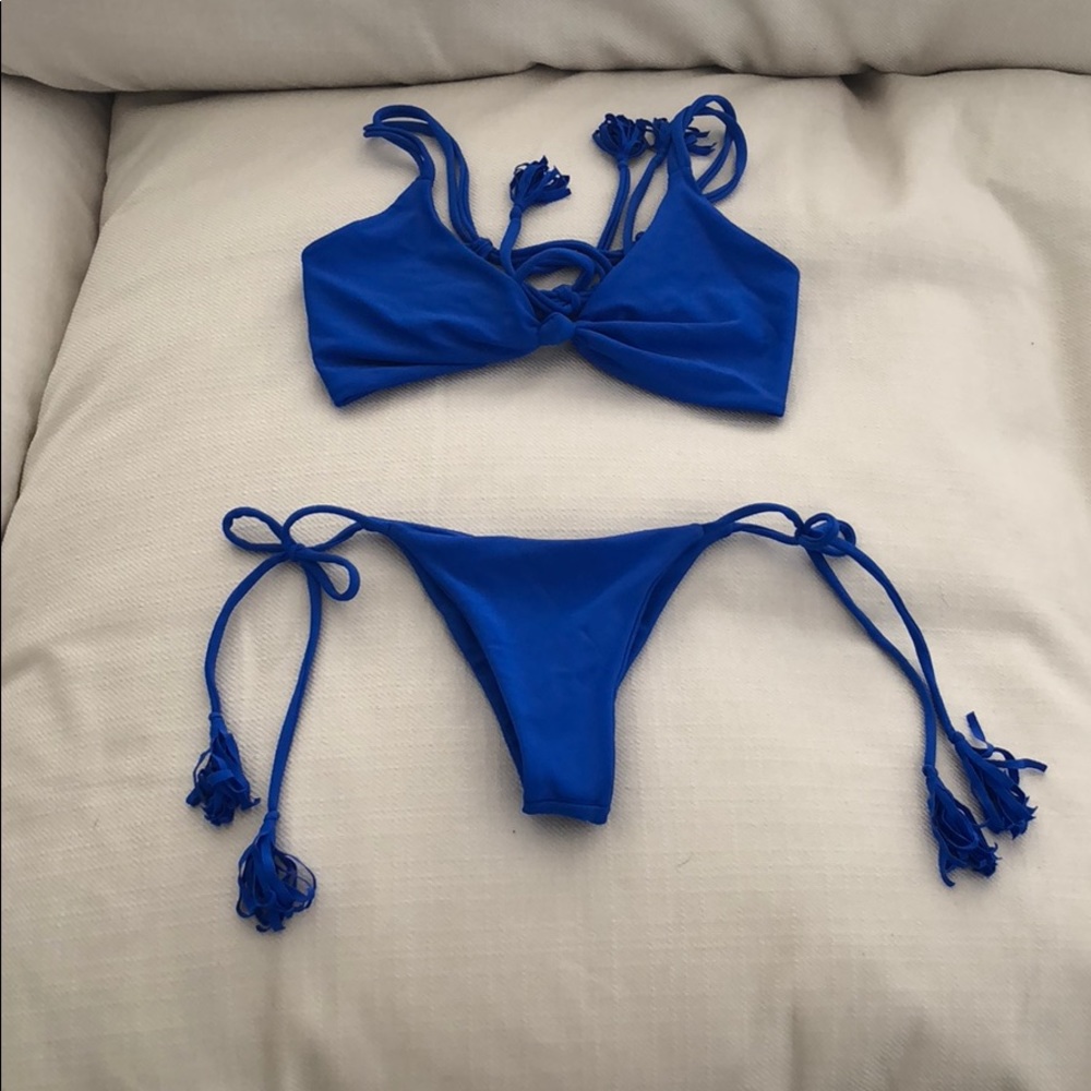 Royal blue bathing suit !